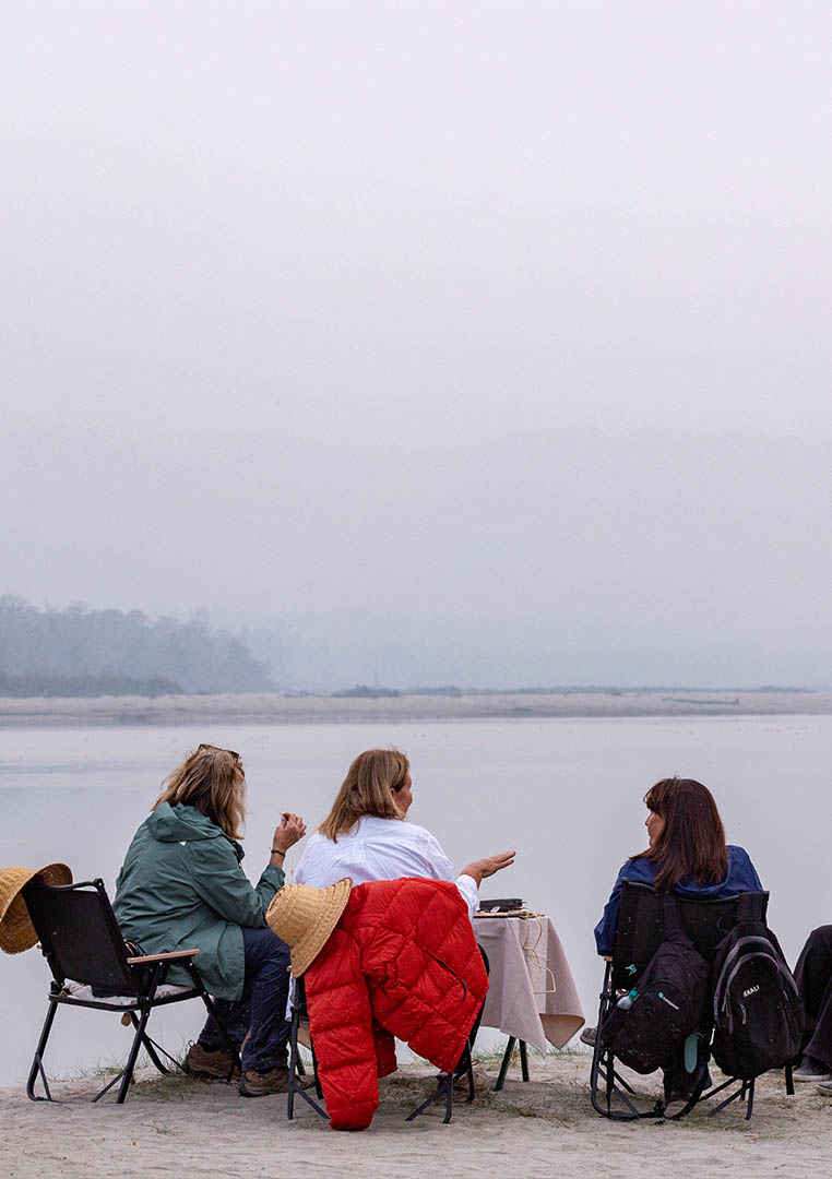 Sundowner by the Narayani